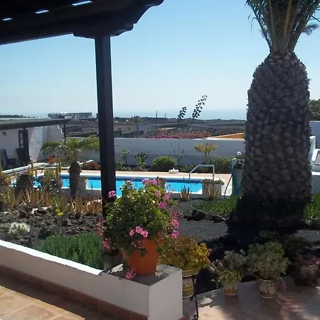 Sleeps 9 Pool Wifi